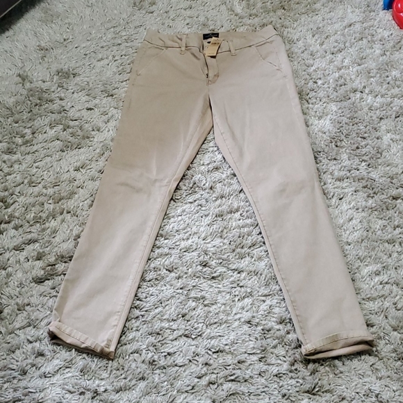 American Eagle Outfitters Pants - NWT American Eagle khaki